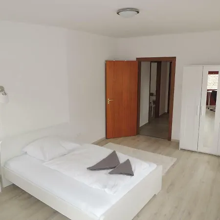Ramp- Art Apartment